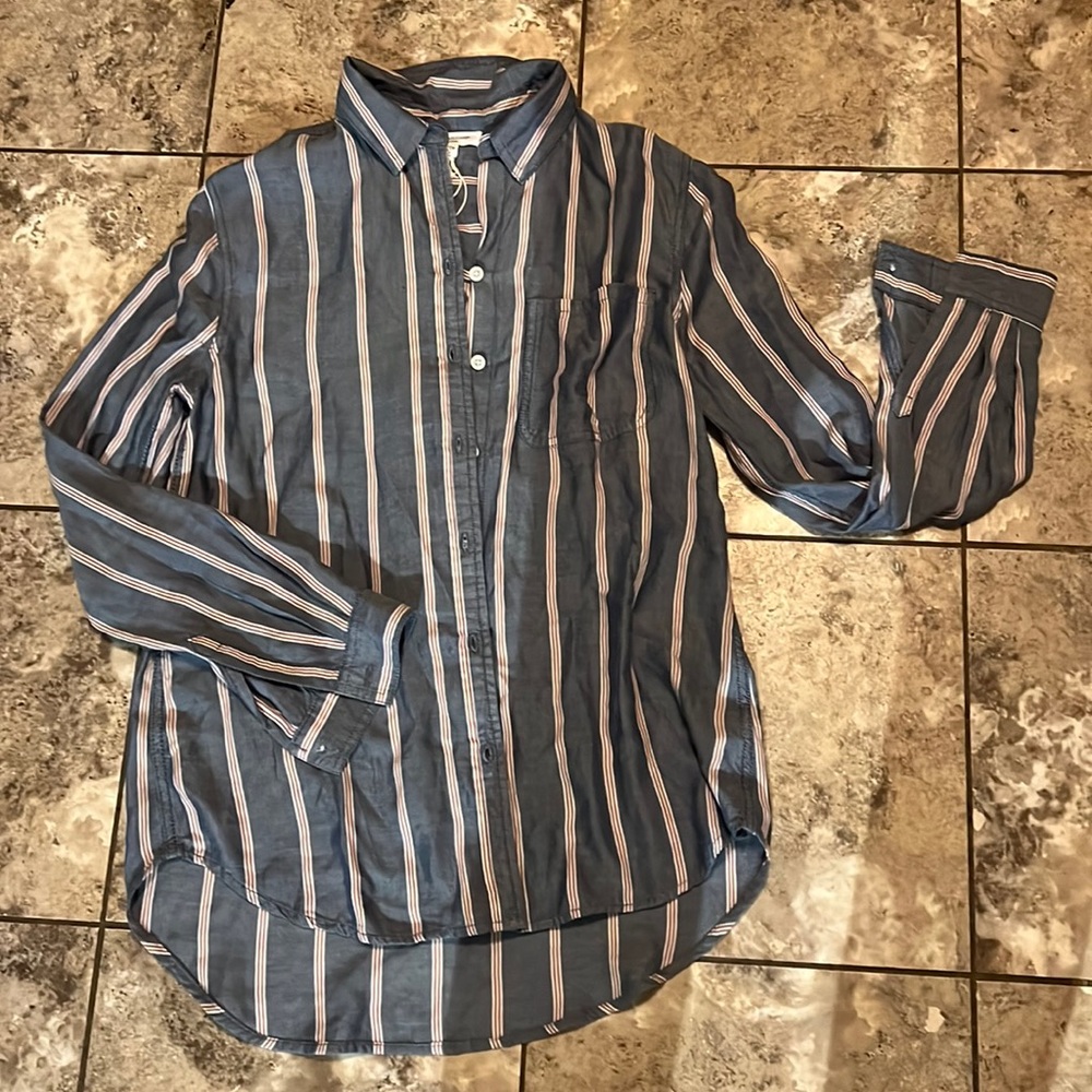 Womens beach lunch lounge long sleeve button up shirt